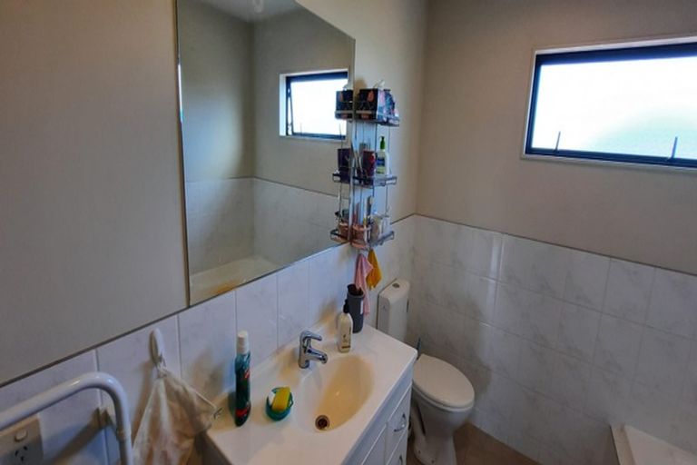 Photo of property in 22/22 Northcross Drive, Oteha, Auckland, 0632