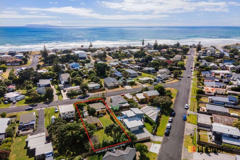 Photo of property in 50 Hillview Road, Waihi Beach, 3611