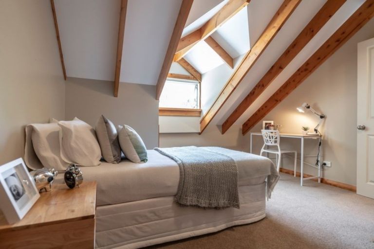 Photo of property in 2/35 Silverwood Lane, Leamington, Cambridge, 3495