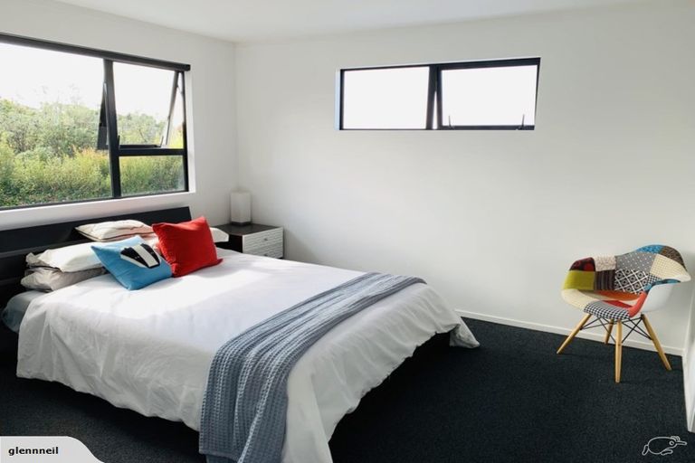 Photo of property in 52 Kirby Street, Glendene, Auckland, 0602