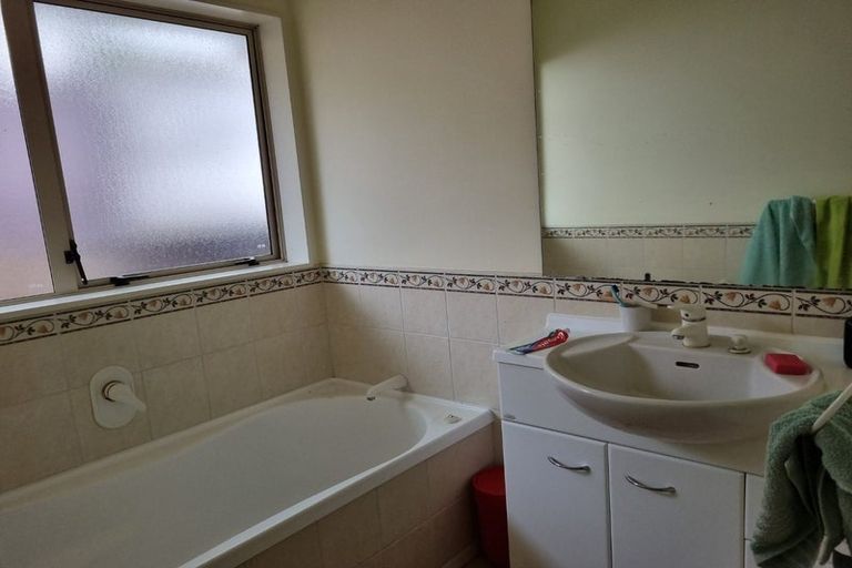 Photo of property in 22 Mccahon Drive, Pukehangi, Rotorua, 3015