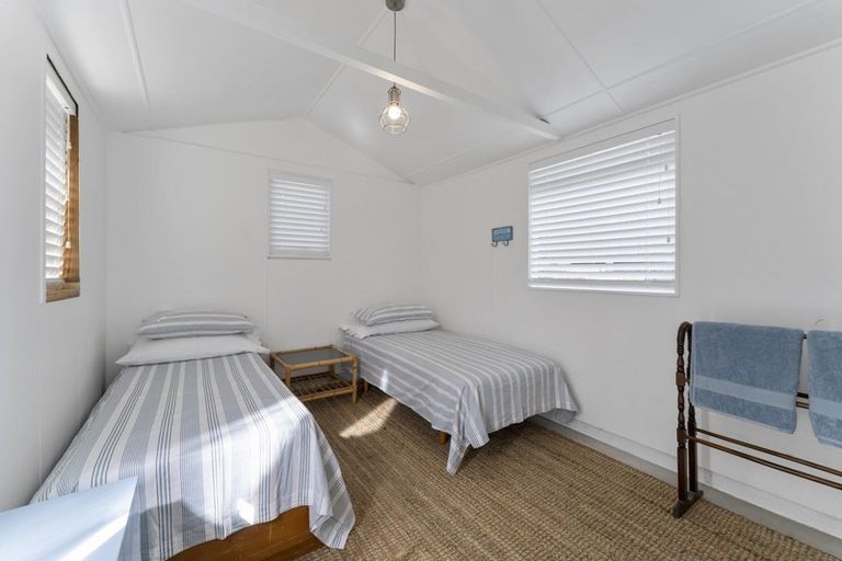 Photo of property in 29 Manuka Street, Otaki Beach, Otaki, 5512