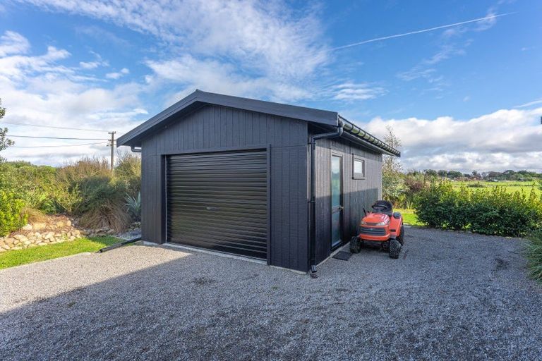 Photo of property in 128 Rangiuru Road, Otaki Beach, Otaki, 5512