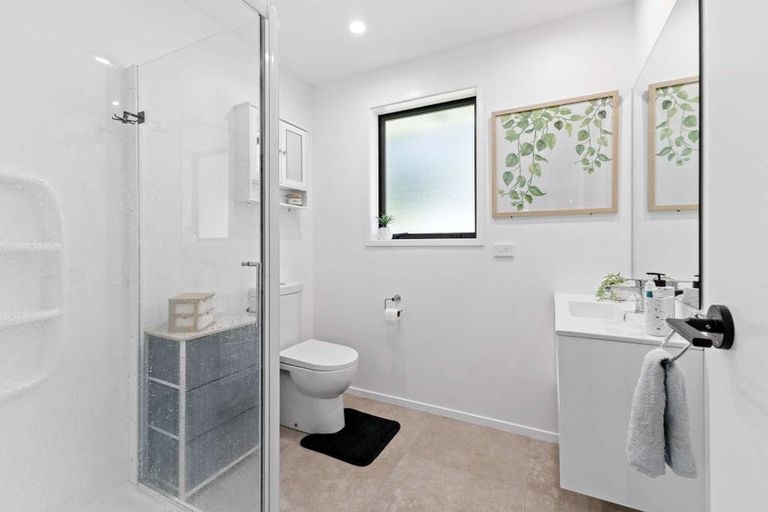 Photo of property in 6b Clerke Place, Marfell, New Plymouth, 4310