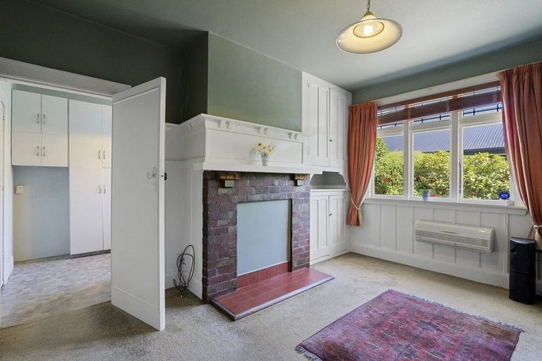 Photo of property in 11 Alpha Avenue, Strowan, Christchurch, 8052