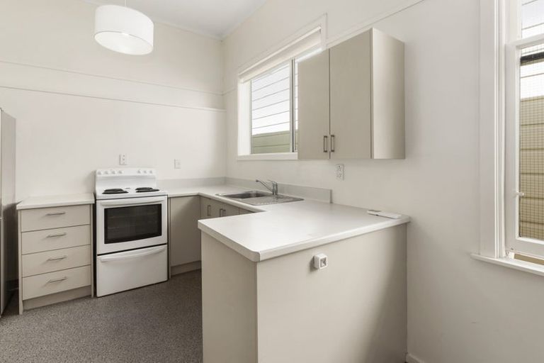 Photo of property in 80 Tinakori Road, Thorndon, Wellington, 6011