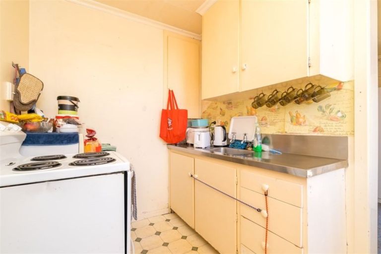 Photo of property in 37 Fitzroy Street, Caversham, Dunedin, 9012