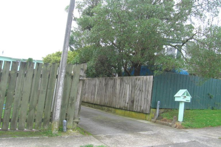 Photo of property in 88 Conclusion Street, Ascot Park, Porirua, 5024