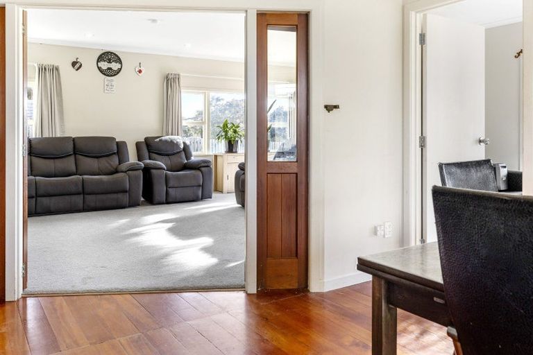 Photo of property in 90 Tamatea Road, Taupo, 3330