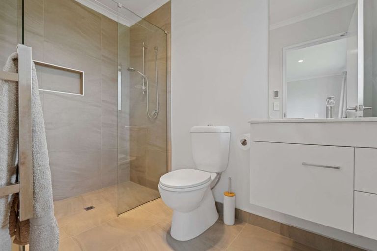 Photo of property in 16 Luxembourg Crescent, Halswell, Christchurch, 8025