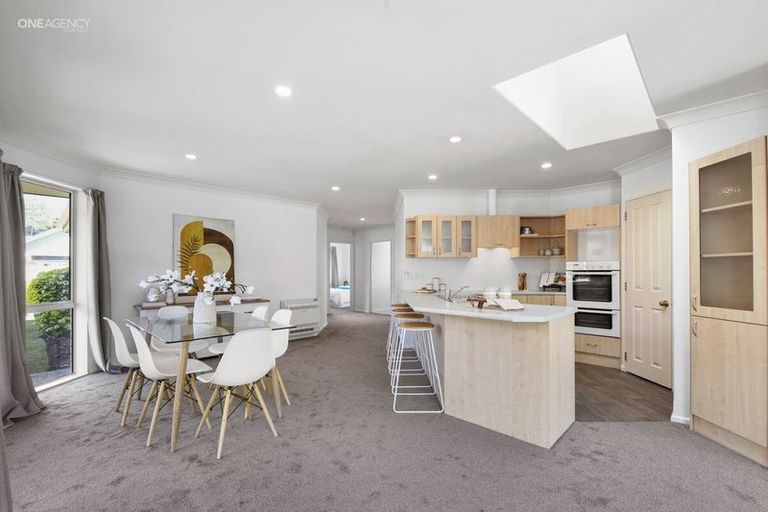 Photo of property in 5 Castleview Lane, Heathcote Valley, Christchurch, 8022