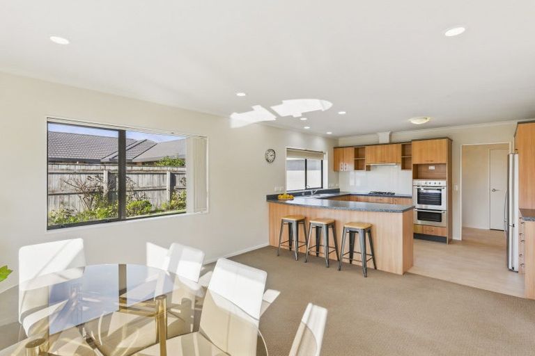 Photo of property in 80 Regent Drive, Paraparaumu Beach, Paraparaumu, 5032