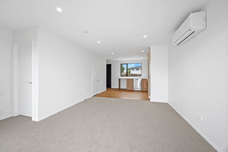 Photo of property in 3/116 Aldwins Road, Phillipstown, Christchurch, 8062