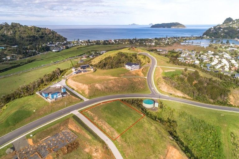 Photo of property in 17 Azimuth Road, Tairua, 3508