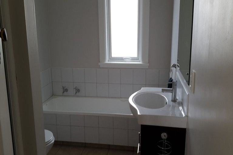 Photo of property in 14 Mcgregor Street, Milson, Palmerston North, 4414