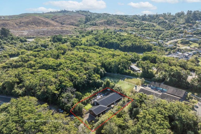 Photo of property in 68 Parawera Drive, Acacia Bay, Taupo, 3330