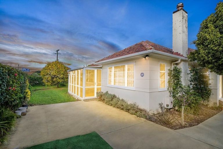 Photo of property in 44 Fernleigh Avenue, Epsom, Auckland, 1023