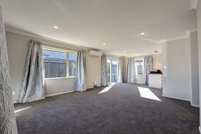 Photo of property in 6 Somerville Crescent, Aidanfield, Christchurch, 8025