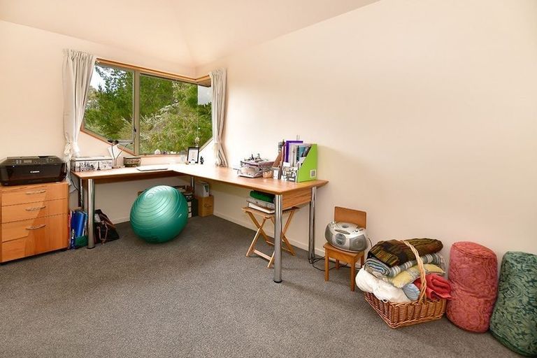 Photo of property in 70 Scott Road, Stanmore Bay, Whangaparaoa, 0932