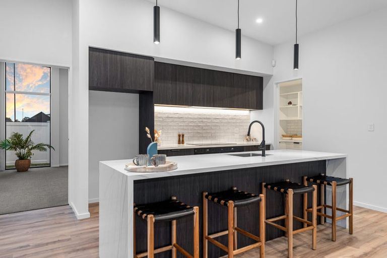 Photo of property in 18 Timara Crescent, Marshland, Christchurch, 8083