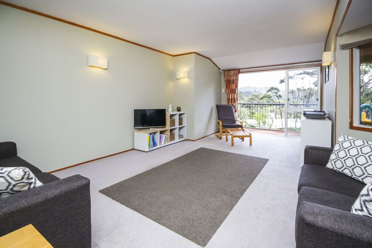 Photo of property in 299 Titirangi Road, Titirangi, Auckland, 0604