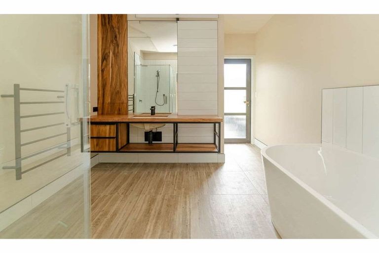 Photo of property in 16 Pa Road, Kerikeri, 0230