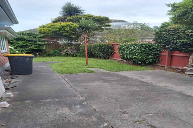 Photo of property in 2/252b Ilam Road, Burnside, Christchurch, 8053
