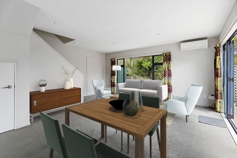 Photo of property in 15 Ira Street, Miramar, Wellington, 6022