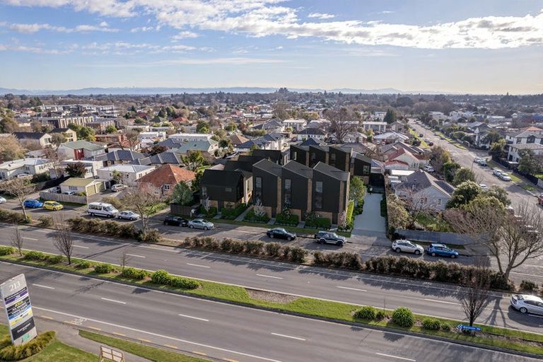 Photo of property in 226 Blenheim Road, Riccarton, Christchurch, 8041