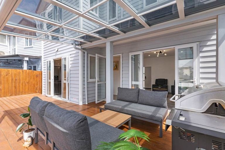 Photo of property in 4 Warbler Crescent, Papakura, 2110