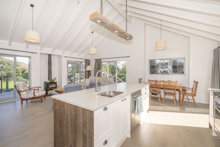 Photo of property in 2 Scott Drive, Cooks Beach, Whitianga, 3591