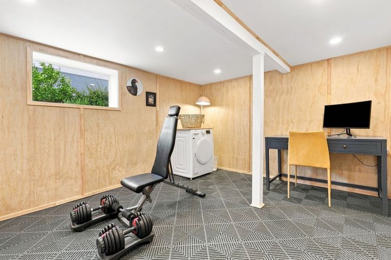 Photo of property in 1/77 Birkdale Road, Birkdale, Auckland, 0626