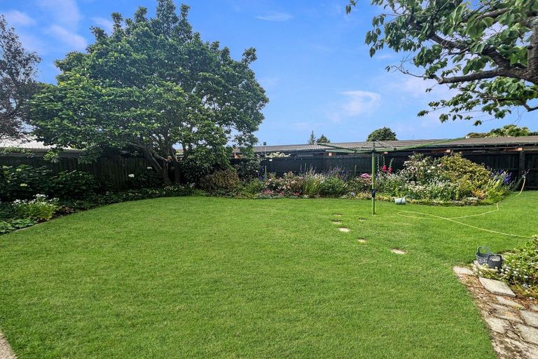 Photo of property in 1 Aileen Place, Upper Riccarton, Christchurch, 8041