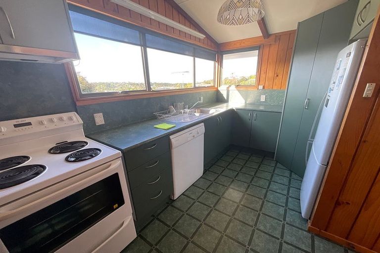 Photo of property in 75 Alton Avenue, Hillcrest, Auckland, 0627