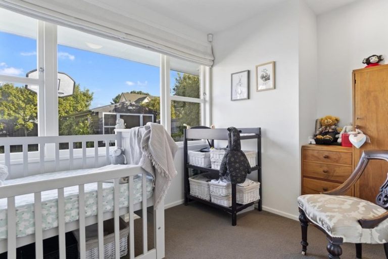 Photo of property in 27 Hinewa Road, Otumoetai, Tauranga, 3110