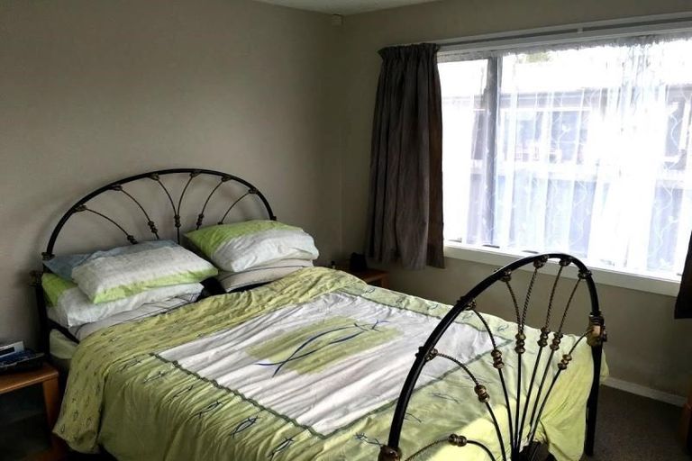 Photo of property in 71 Wingate Street, Redwood, Christchurch, 8051