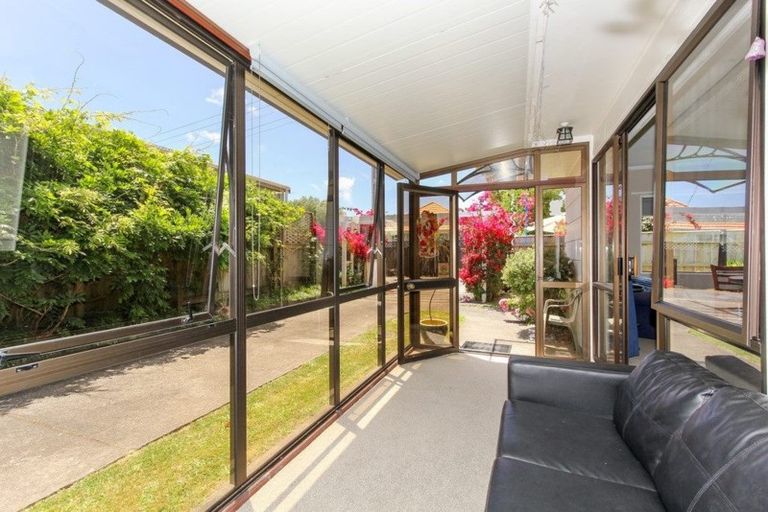 Photo of property in 23h Wallath Road, Westown, New Plymouth, 4310