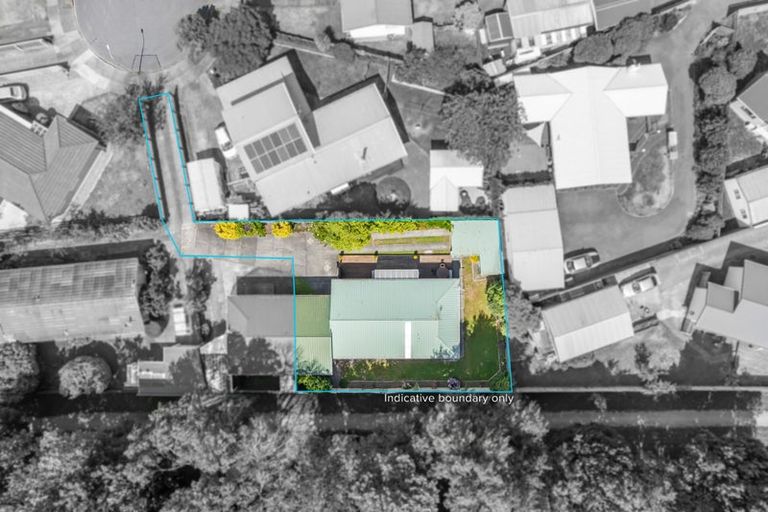 Photo of property in 2/22 Burns Grove, Trentham, Upper Hutt, 5018