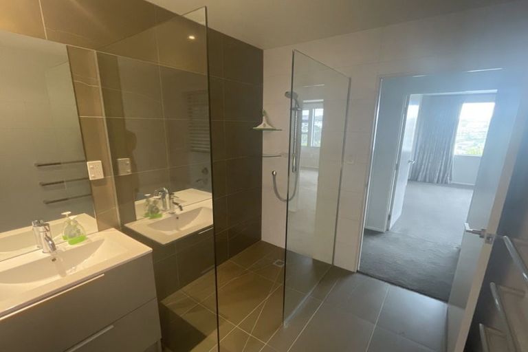 Photo of property in 48 Hebron Road, Waiake, Auckland, 0630