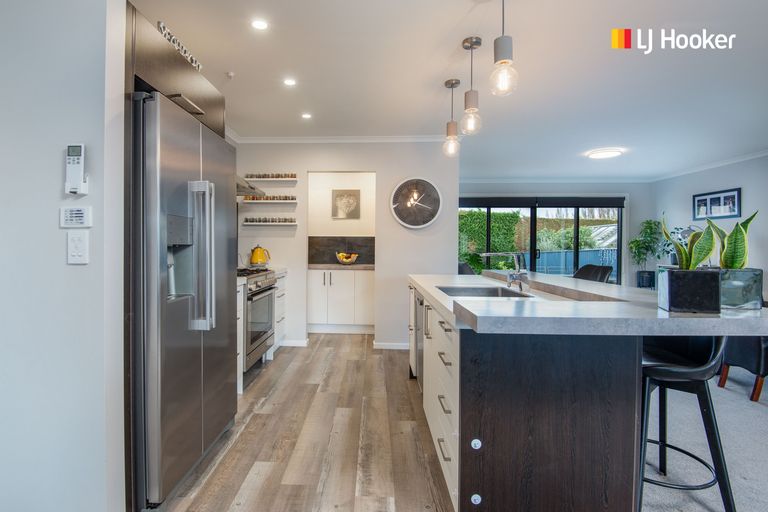 Photo of property in 13 Huntly Road, Outram, 9019