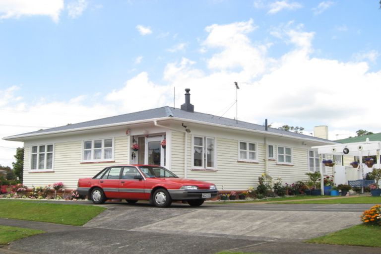 Photo of property in 263 Queen Street, Pukekohe, 2120