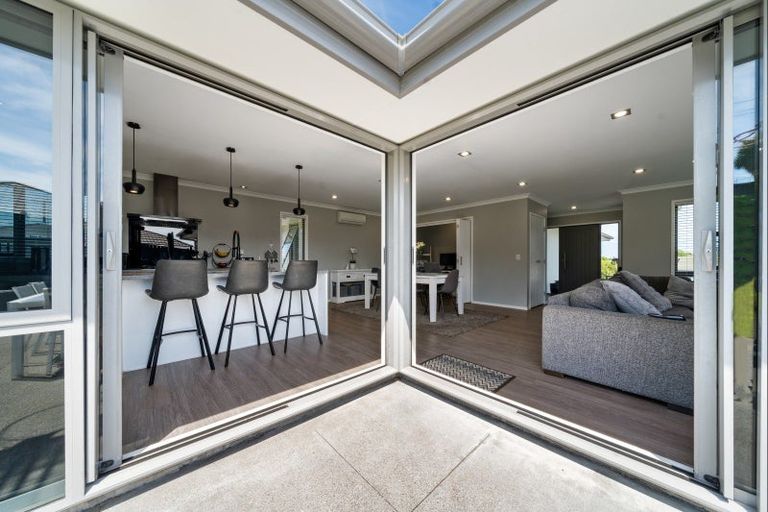 Photo of property in 3 Margaret Alice Close, Whalers Gate, New Plymouth, 4310