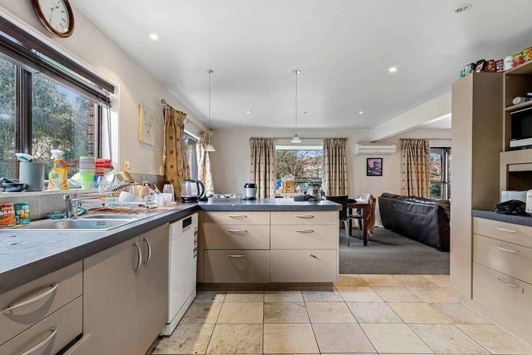 Photo of property in 33b Lochee Road, Upper Riccarton, Christchurch, 8041