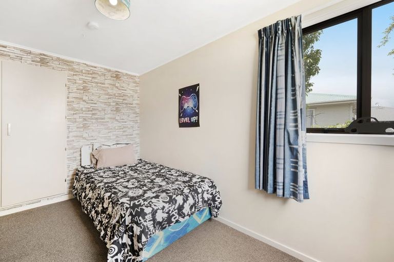 Photo of property in 12 Herbert Street, Gore, 9710