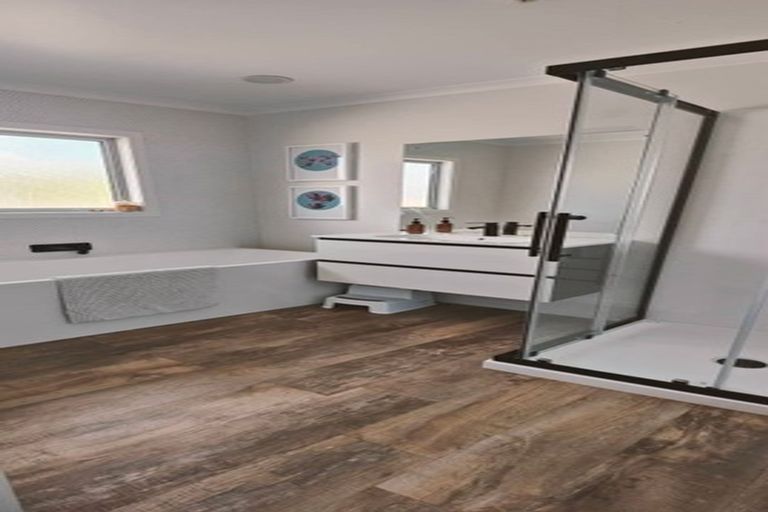 Photo of property in 129 Main Highway, Otaki, 5512