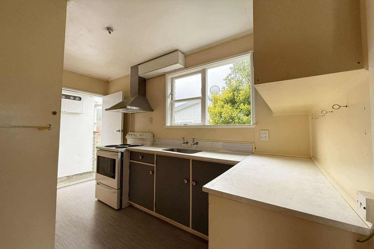 Photo of property in 23 Bushey Way, Maungaraki, Lower Hutt, 5010