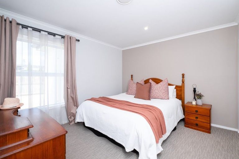 Photo of property in 66 Mcelwee Street, Jervoistown, Napier, 4112