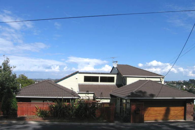 Photo of property in 1/5 Captains Close, Torbay, Auckland, 0630
