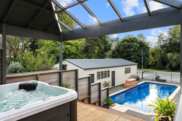 Photo of property in 18 Parkview Place, Riverdale, Gisborne, 4010