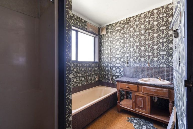 Photo of property in 4 Caulfield Place, Awapuni, Palmerston North, 4412